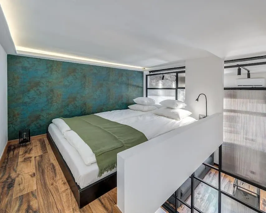 Budapest Style Grande Apartment