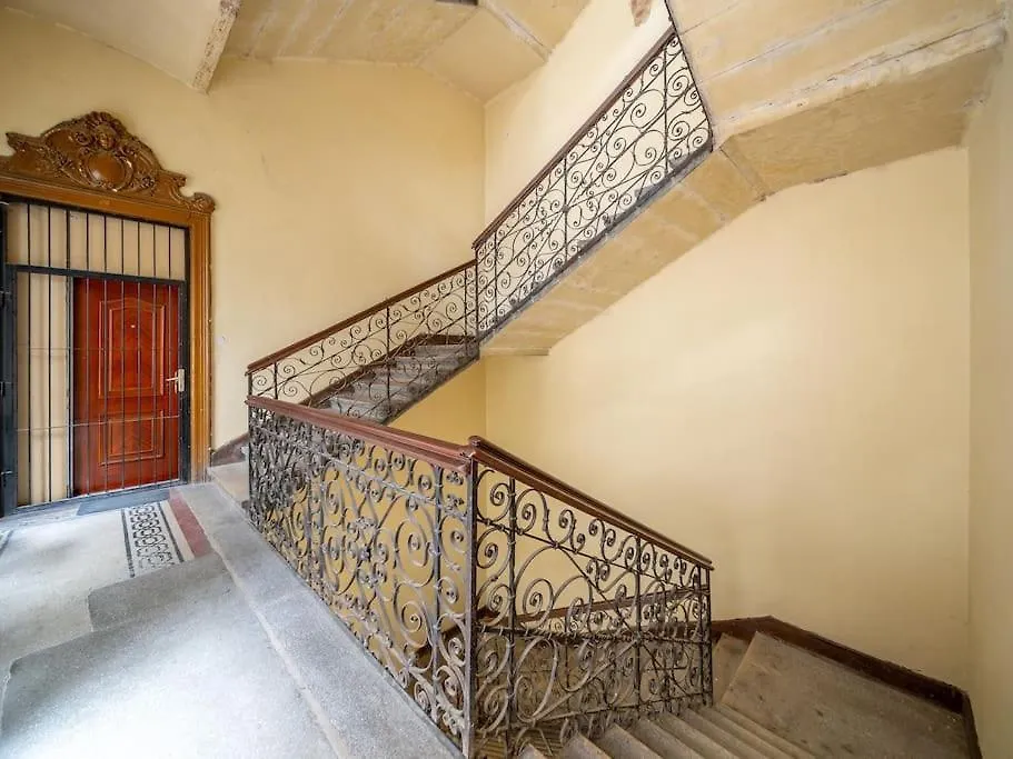 Budapest Style Grande Apartment