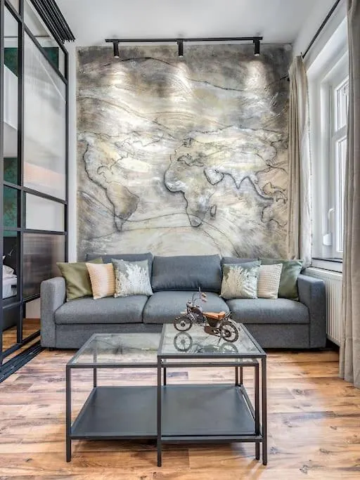 Budapest Style Grande Apartment