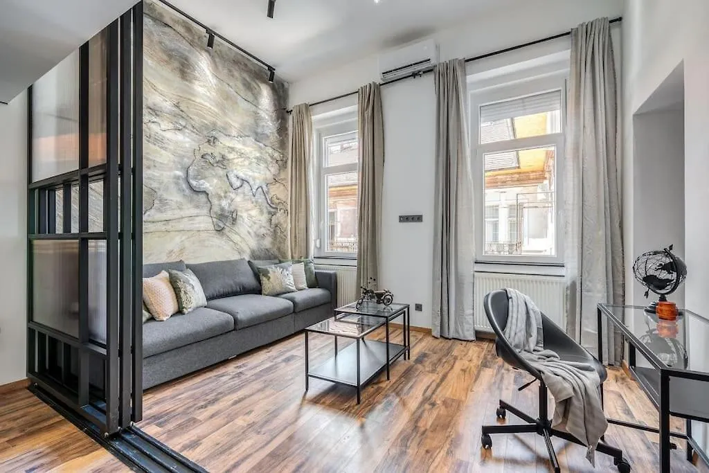 Budapest Style Grande Apartment